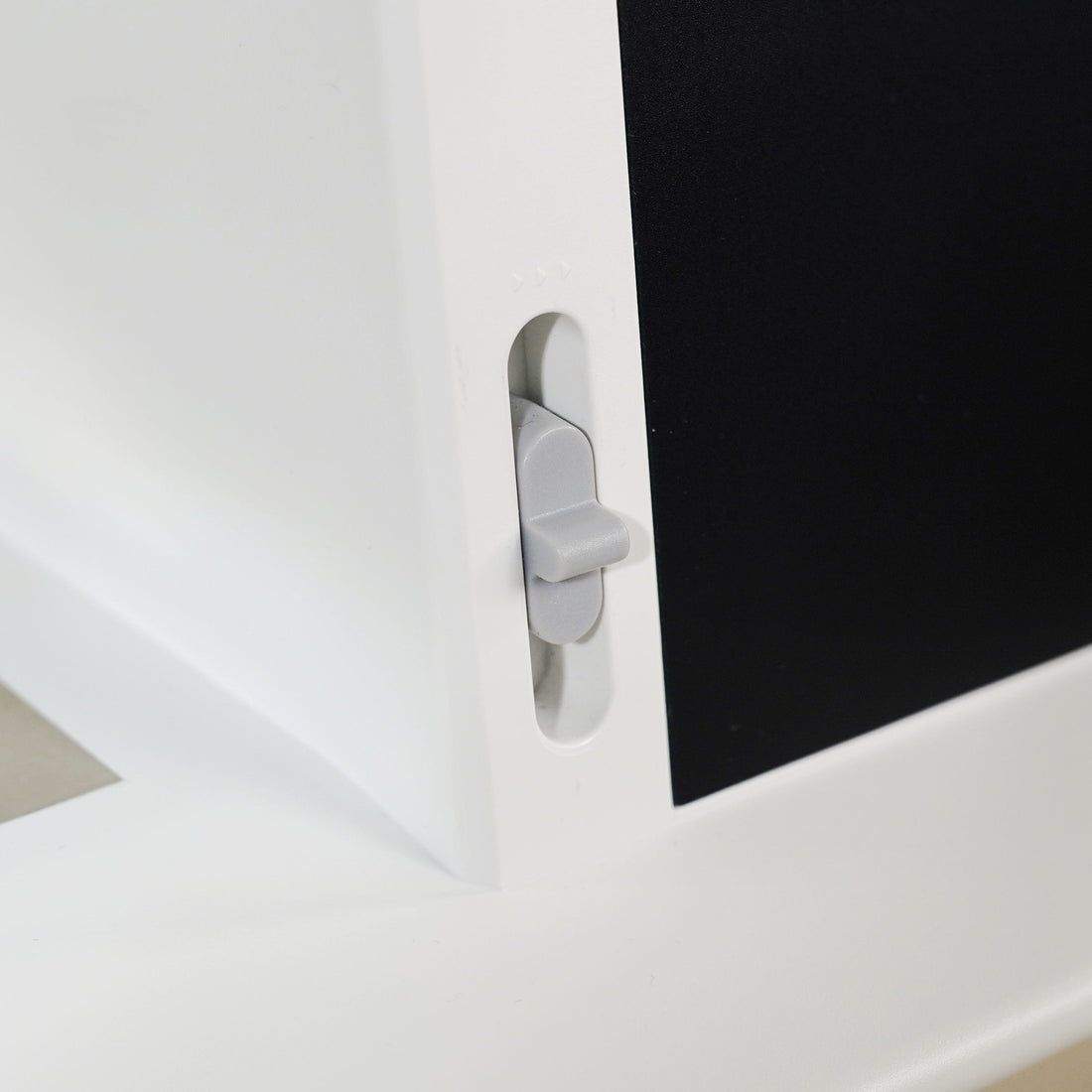 Pfaff Sewing Machines Pfaff Passport 2.0 Sewing Machine  - The Sewing Studio