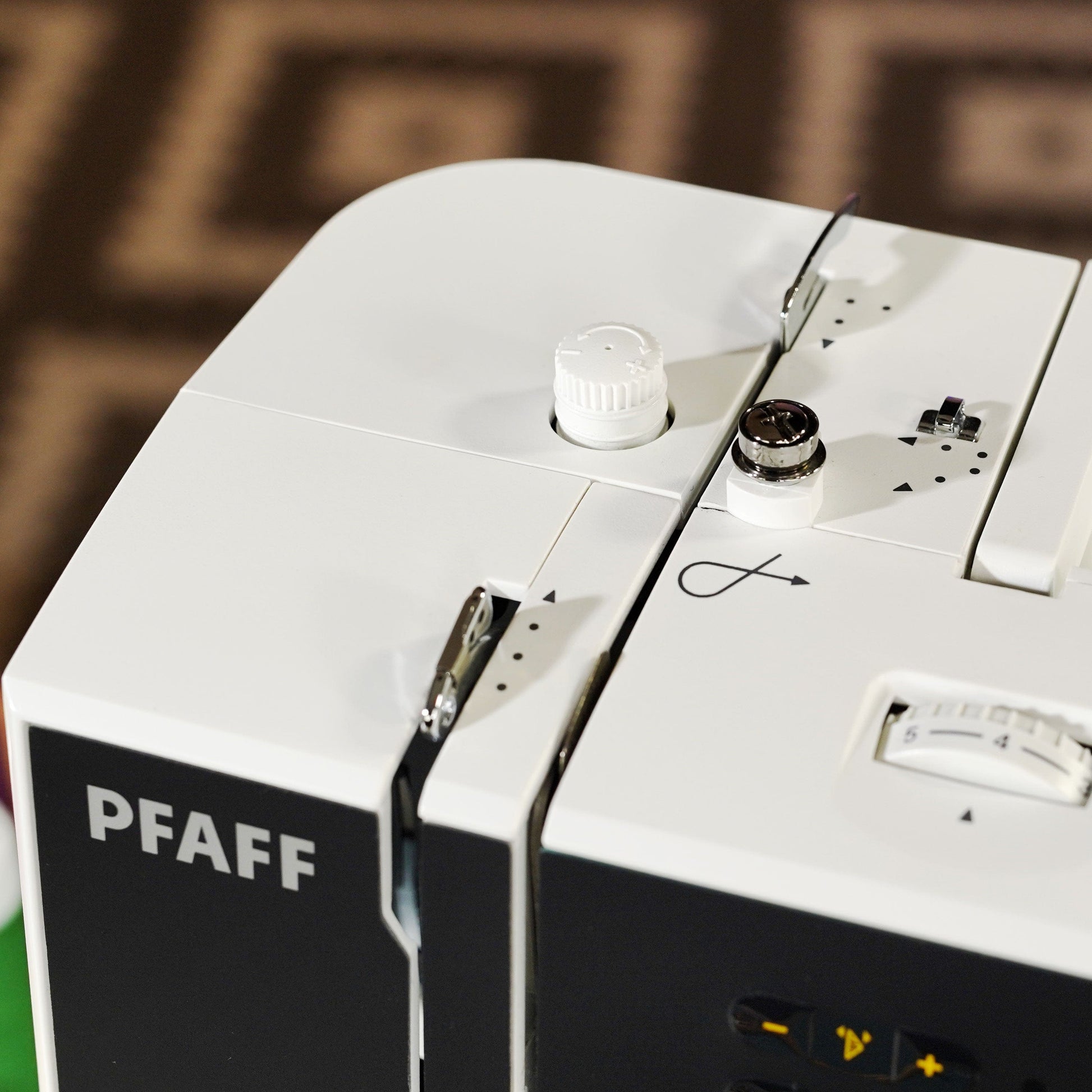 Pfaff Sewing Machines Pfaff Passport 2.0 Sewing Machine  - The Sewing Studio