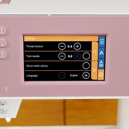 Pfaff Sewing Machines PFAFF Quilt Ambition 635 Sewing Machine  - The Sewing Studio