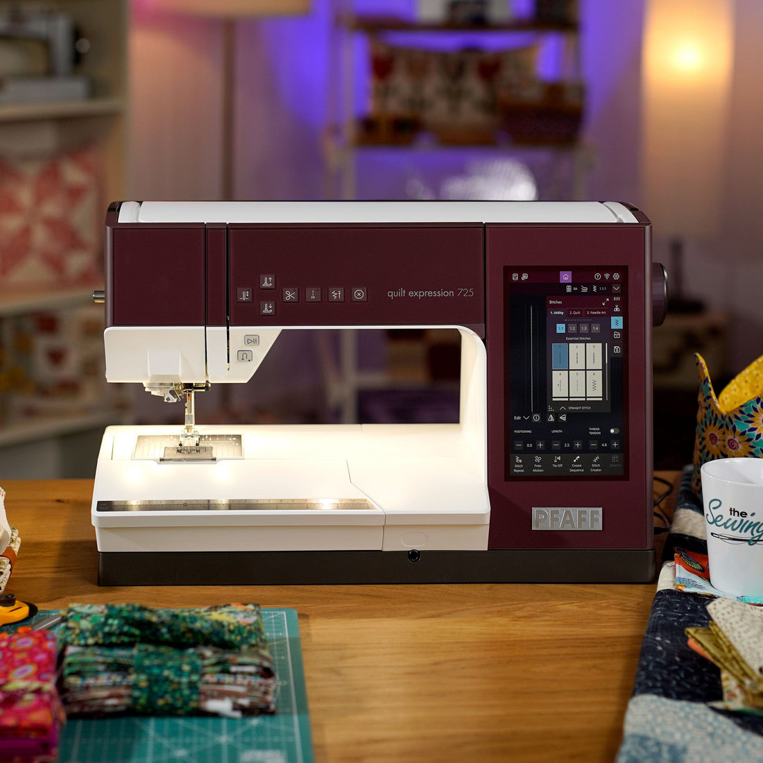 Pfaff Sewing Machines PFAFF Quilt Expression 725 Sewing Machine  - The Sewing Studio