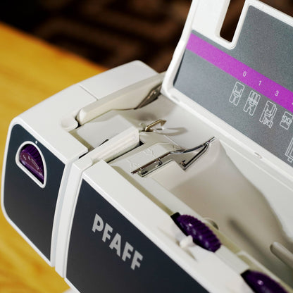 Pfaff Sewing Machines Pfaff Select 3.2 Sewing Machine  - The Sewing Studio
