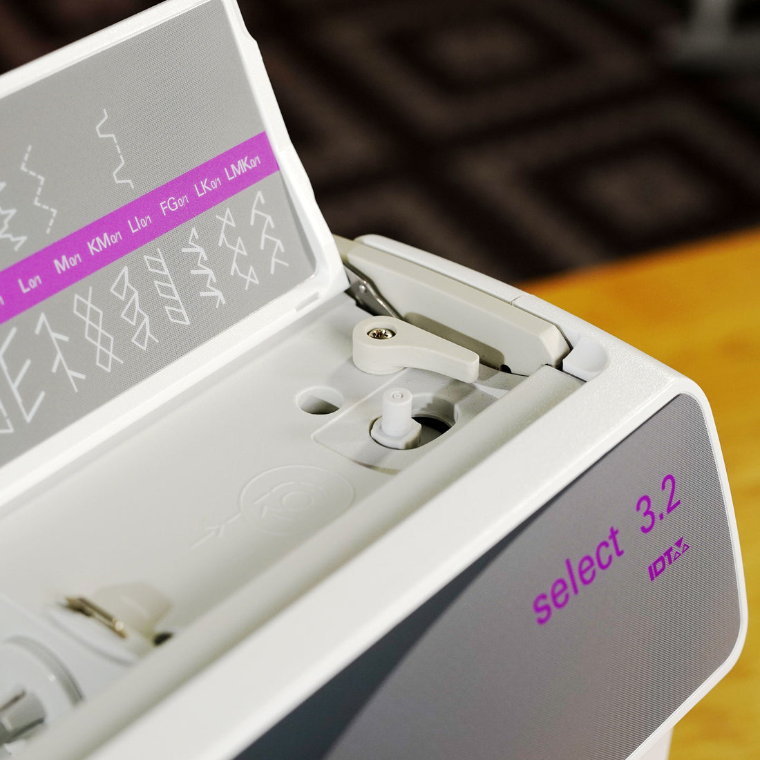 Pfaff Sewing Machines Pfaff Select 3.2 Sewing Machine  - The Sewing Studio