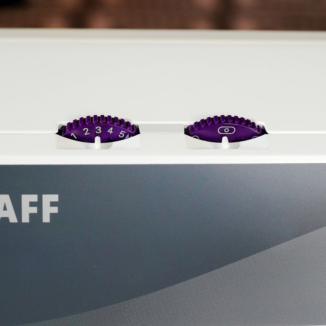 Pfaff Sewing Machines Pfaff Select 3.2 Sewing Machine  - The Sewing Studio