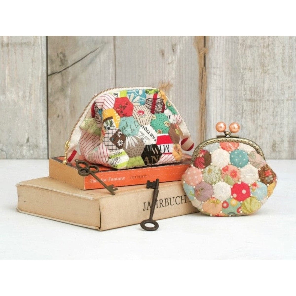 Search Press Books Quilted Bags & Gifts: 36 Classic Quilting Projects by Akemi Shibata  - The Sewing Studio