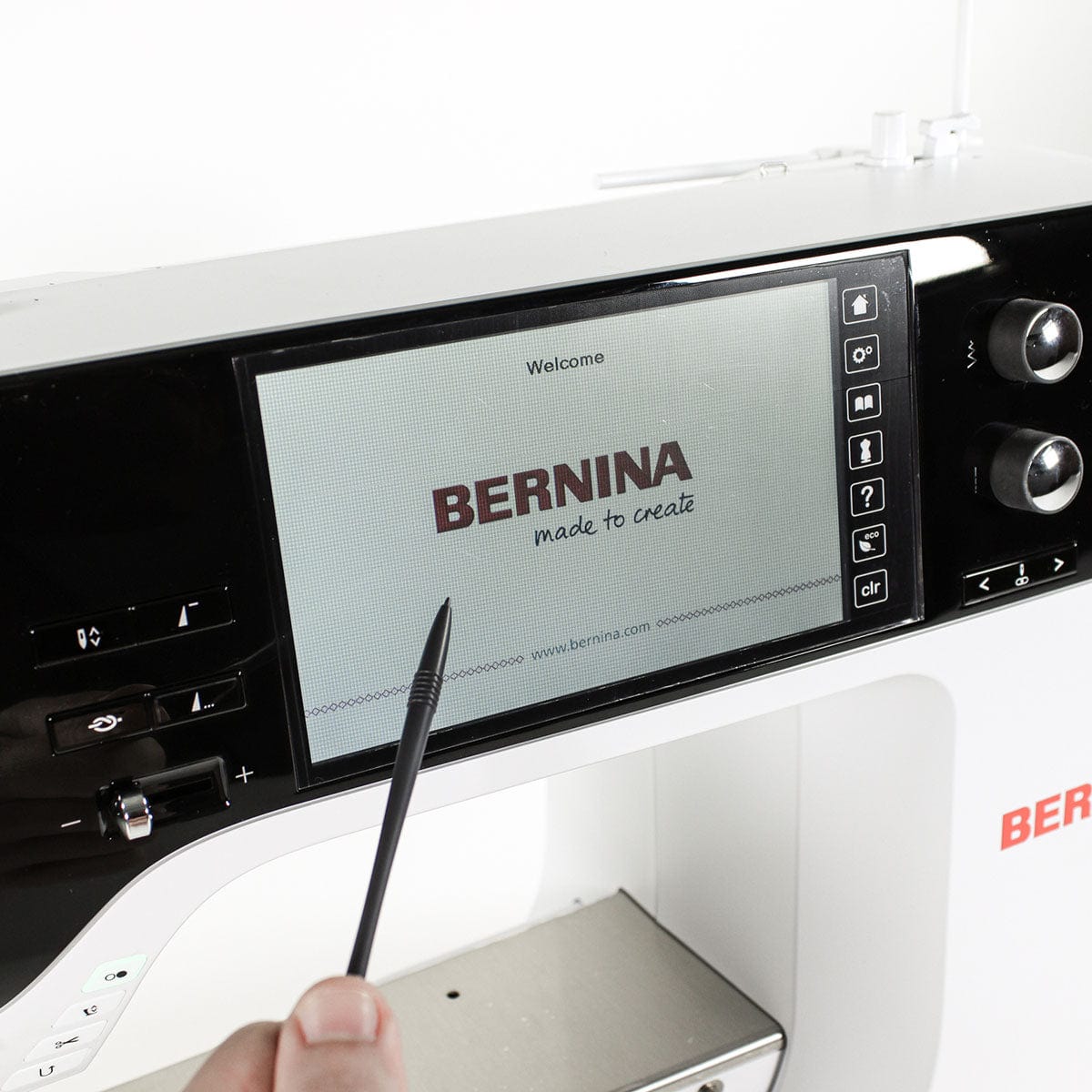 Bernina 790 Plus Sewing Machine