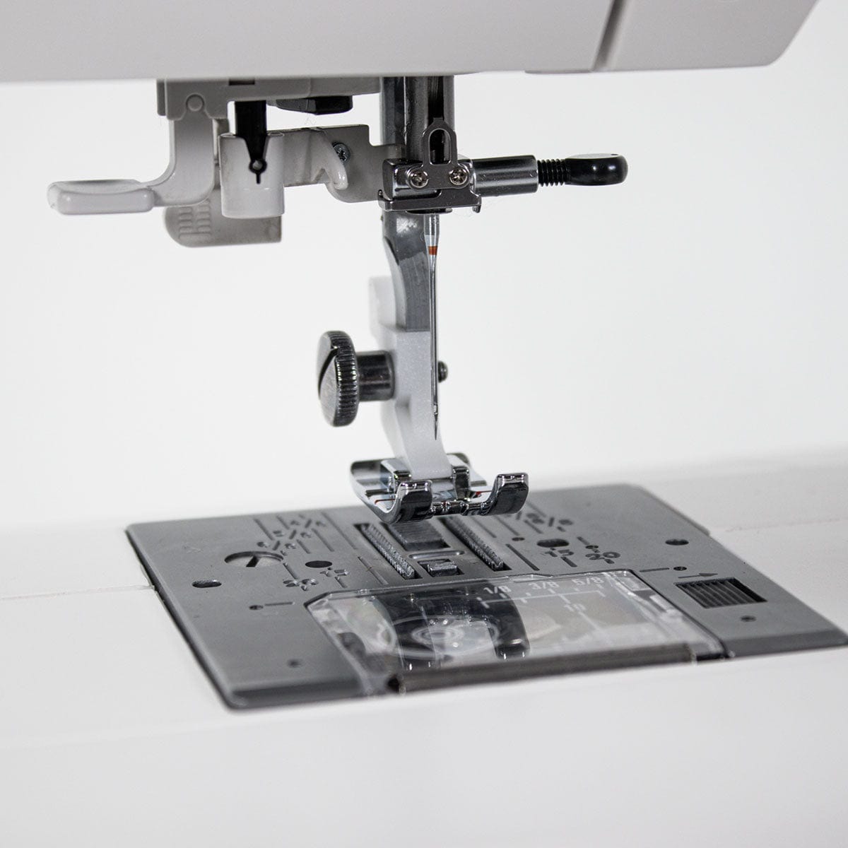 Husqvarna Emerald 118 Sewing Machine: Review & Shop