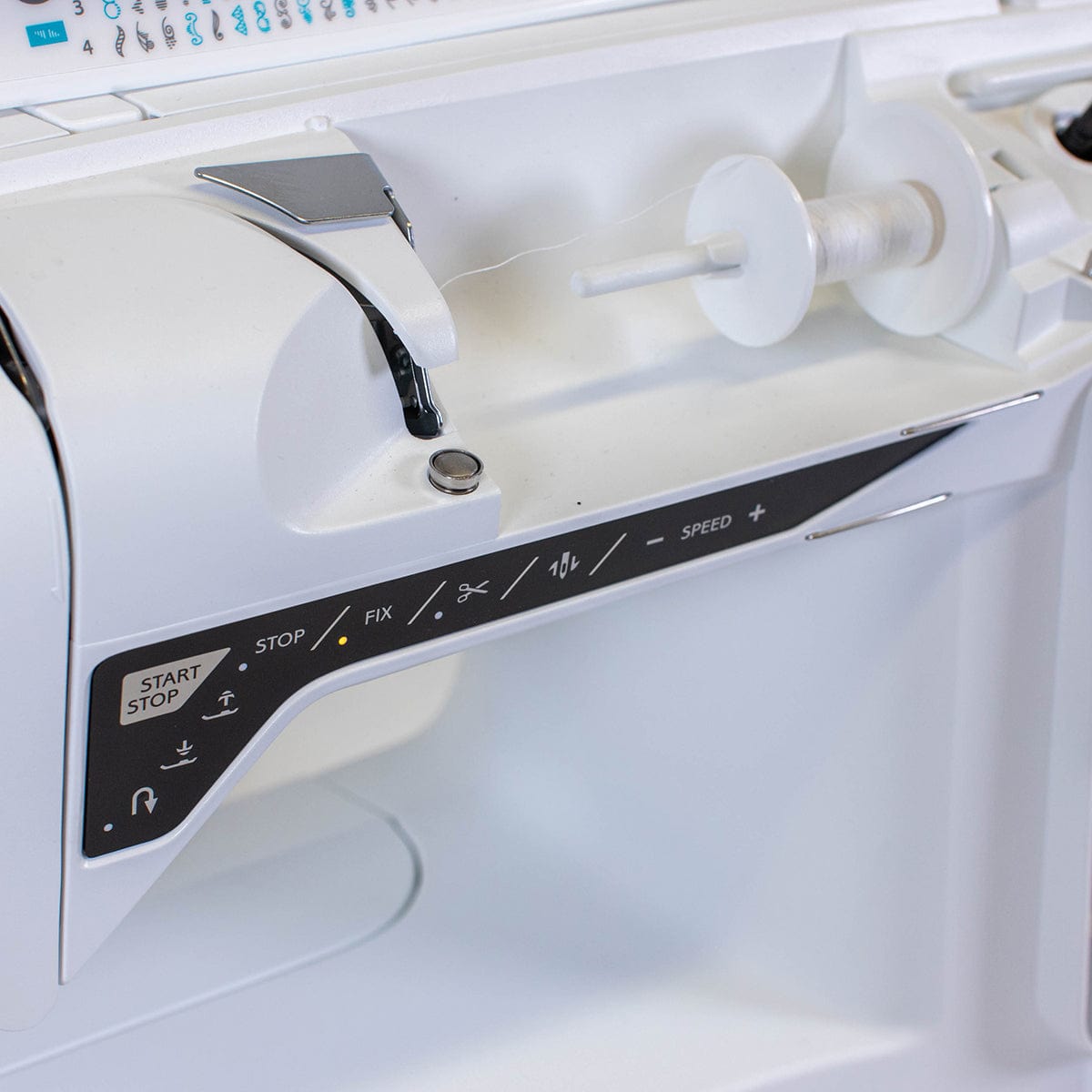 Husqvarna Opal 690Q Sewing Machine
